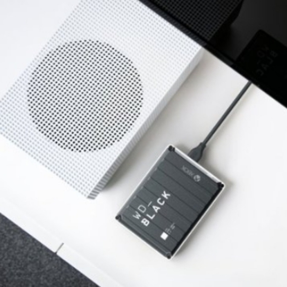 Xbox WD_BLACK P10 5TB External Gaming Memory Drive - Picture 7 of 10